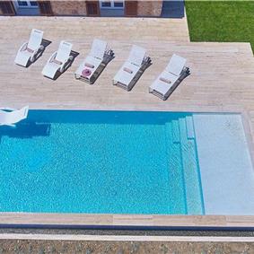 3 bedroom villa with infinity pool and jacuzzi, Scopello, sleeps 5-6